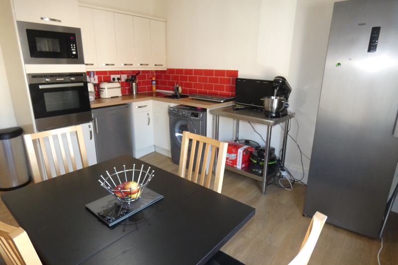 First floor apartment Kitchen/Breakfast- click for photo gallery